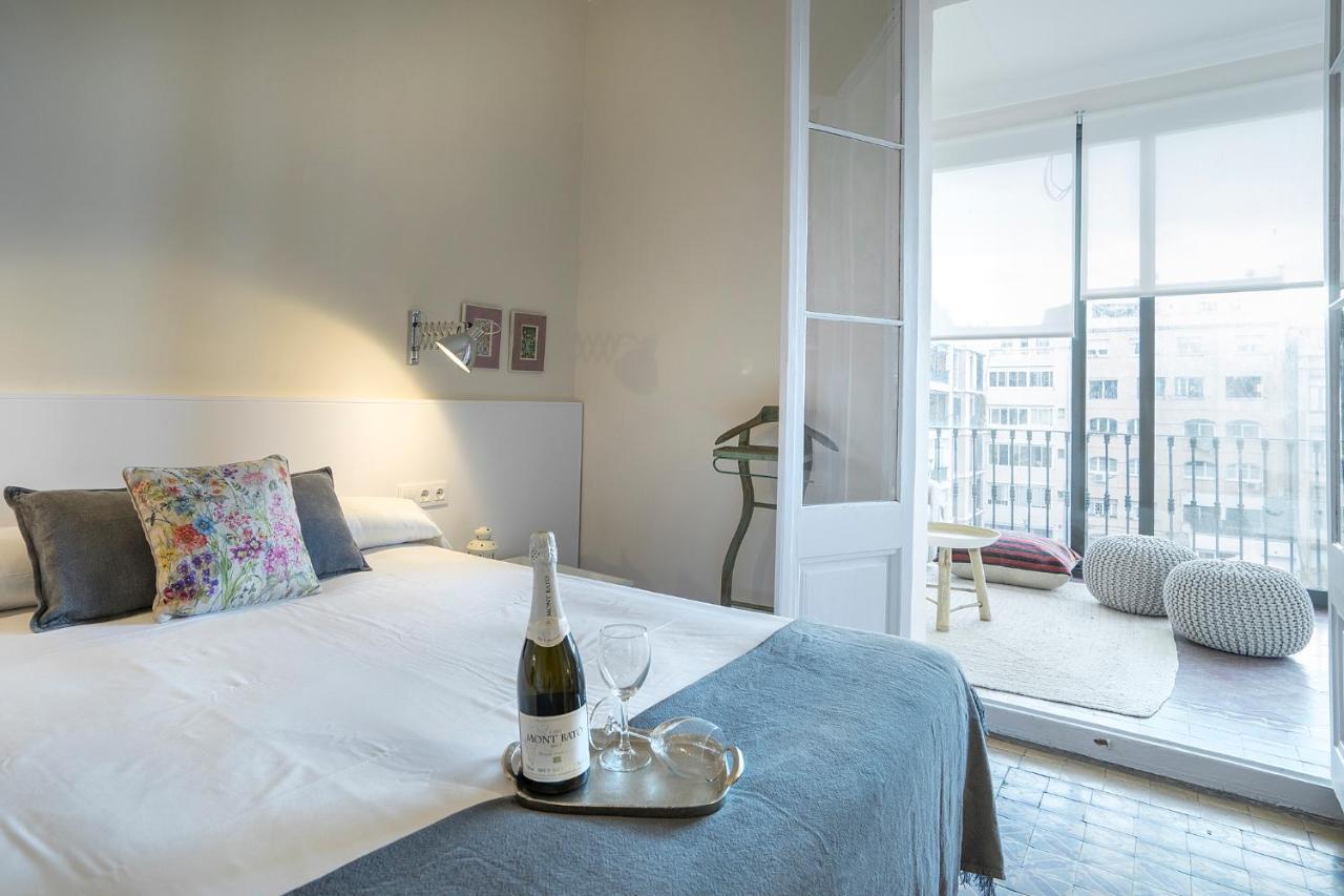 Friendly Rentals Gran Via Barcelona Exterior foto