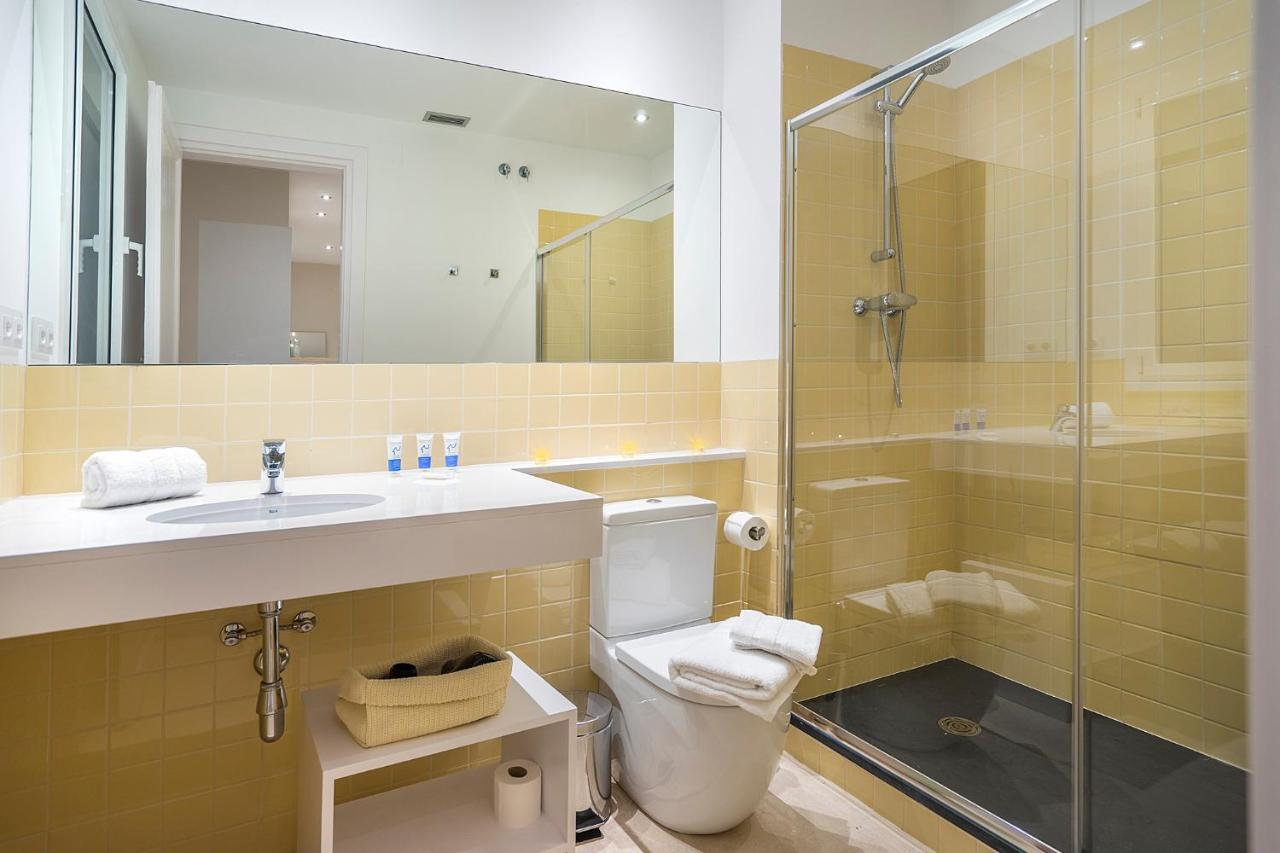 Friendly Rentals Gran Via Barcelona Exterior foto