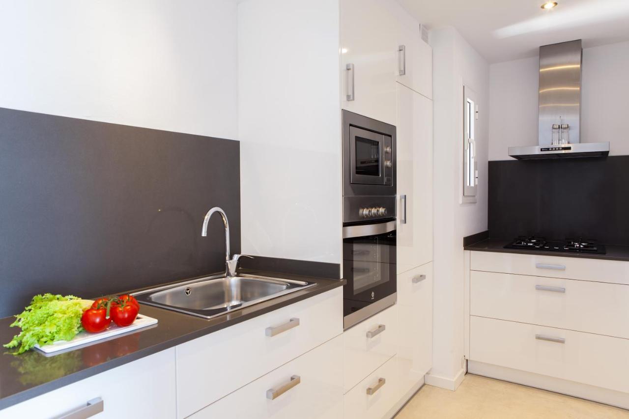 Friendly Rentals Gran Via Barcelona Exterior foto