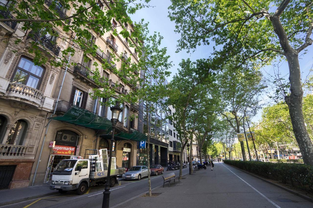 Friendly Rentals Gran Via Barcelona Exterior foto